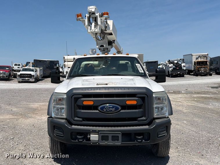 image for item YA3064 2015 Ford F450 Super Duty bucket truck