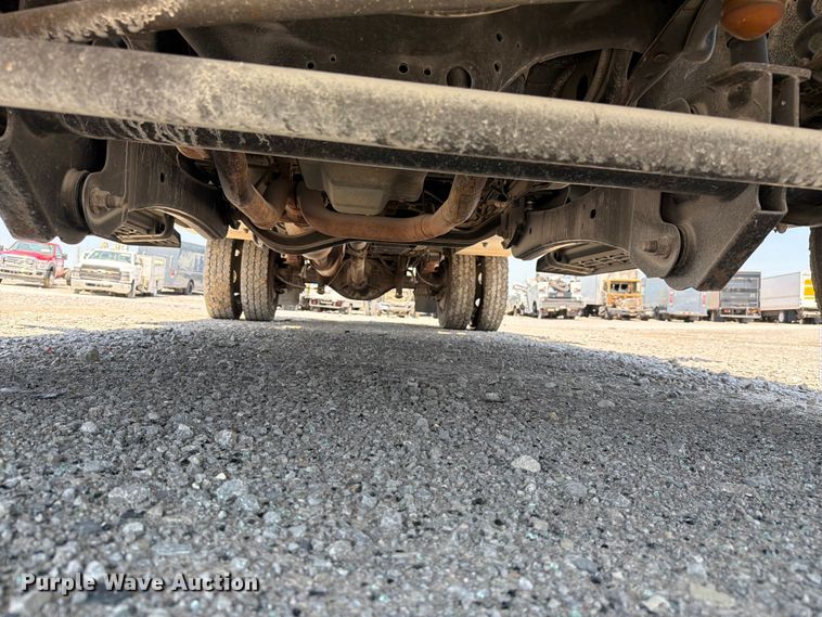 image for item YA3064 2015 Ford F450 Super Duty bucket truck