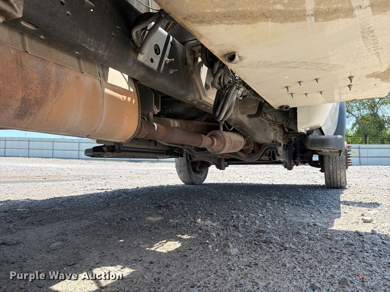 image for item YA3064 2015 Ford F450 Super Duty bucket truck