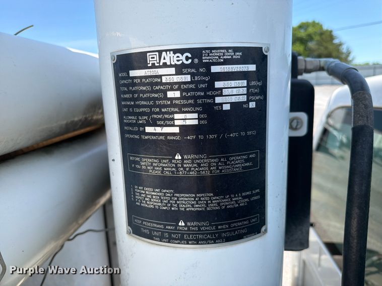 image for item YA3064 2015 Ford F450 Super Duty bucket truck