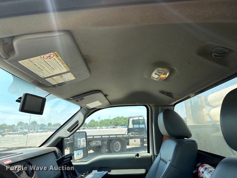 image for item YA3064 2015 Ford F450 Super Duty bucket truck