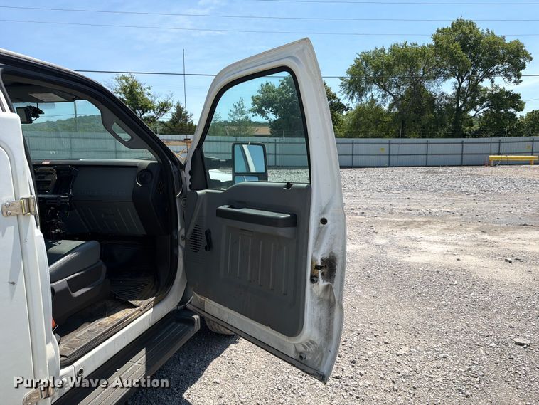 image for item YA3064 2015 Ford F450 Super Duty bucket truck