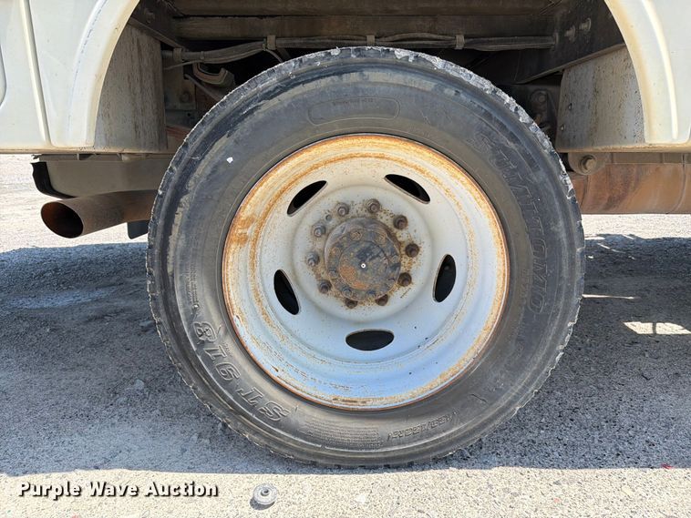 image for item YA3064 2015 Ford F450 Super Duty bucket truck