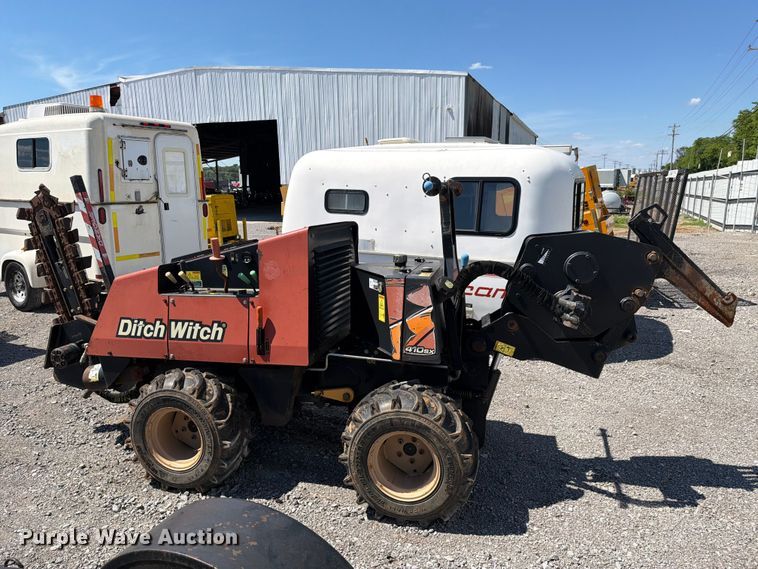 image for item YA3068 2017 Ditch Witch 410SX trencher