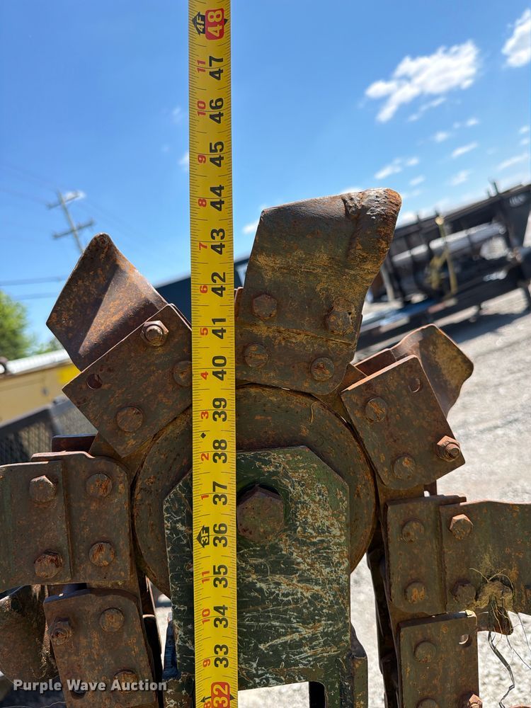 image for item YA3068 2017 Ditch Witch 410SX trencher