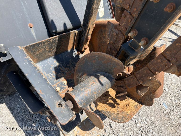 image for item YA3068 2017 Ditch Witch 410SX trencher