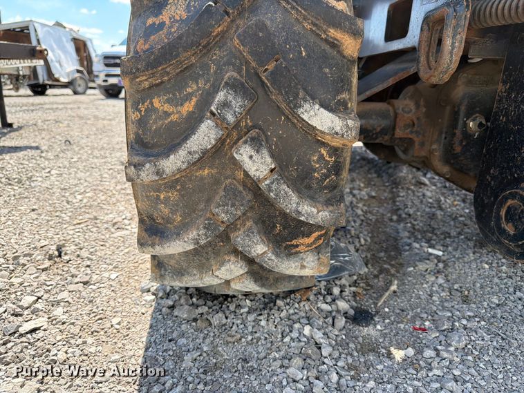 image for item YA3068 2017 Ditch Witch 410SX trencher