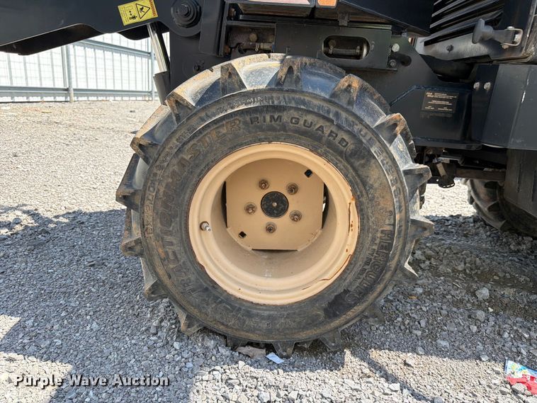 image for item YA3068 2017 Ditch Witch 410SX trencher