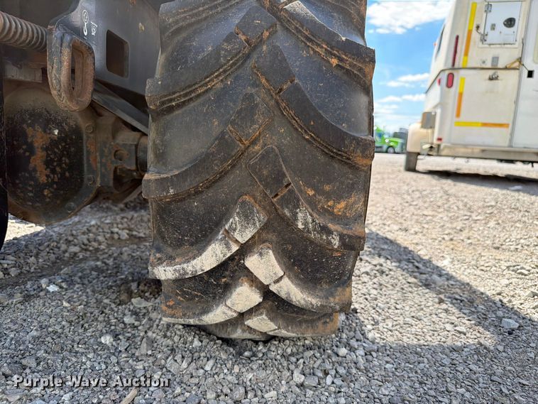 image for item YA3068 2017 Ditch Witch 410SX trencher