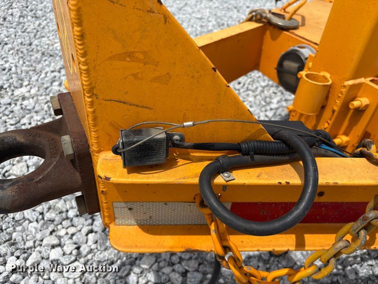 image for item YA3102 2020 Lucon 5T1428W-HDP equipment trailer