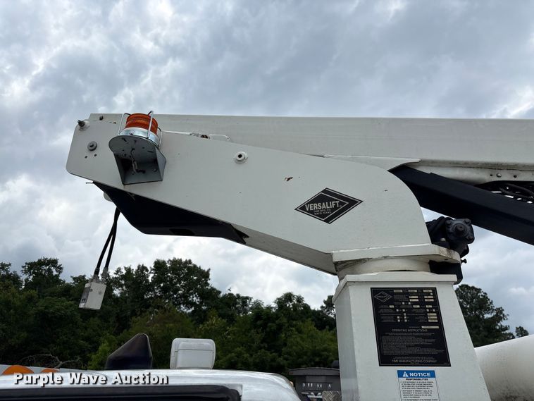 image for item YA3108 2014 Ford F450 Super Duty bucket truck