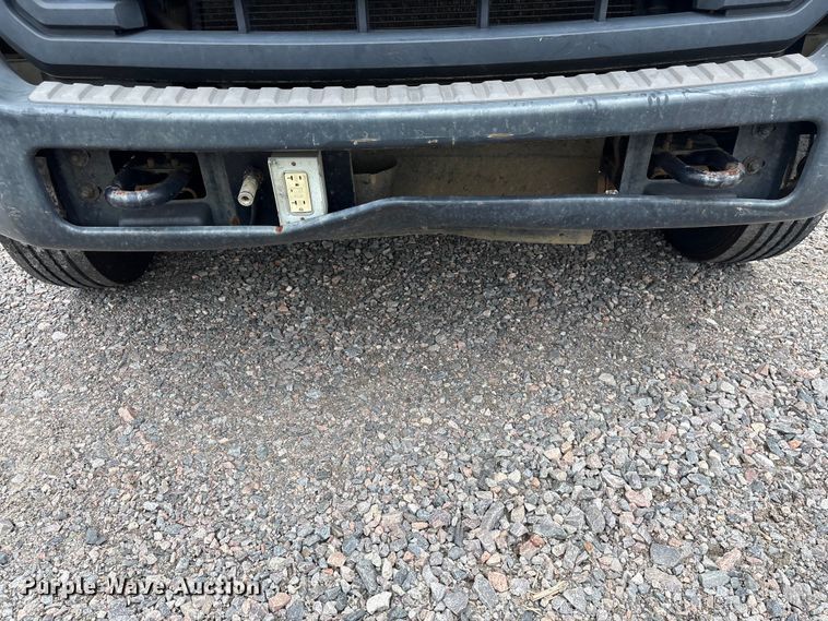 image for item YA3108 2014 Ford F450 Super Duty bucket truck