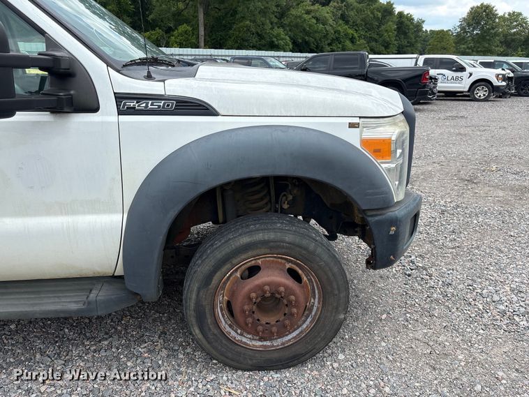 image for item YA3108 2014 Ford F450 Super Duty bucket truck