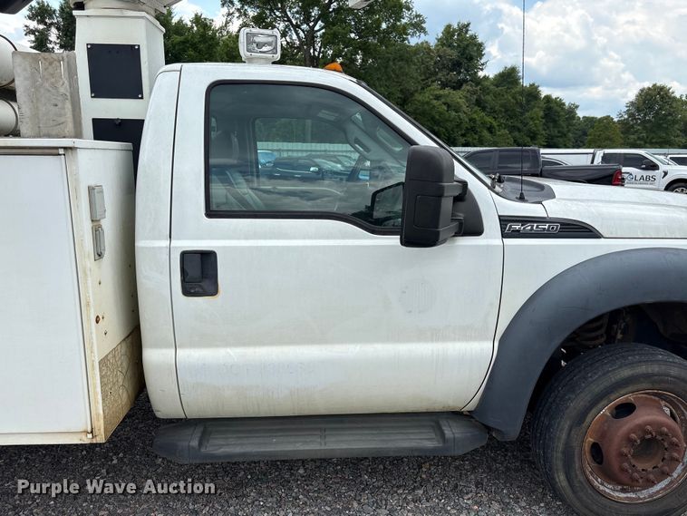 image for item YA3108 2014 Ford F450 Super Duty bucket truck
