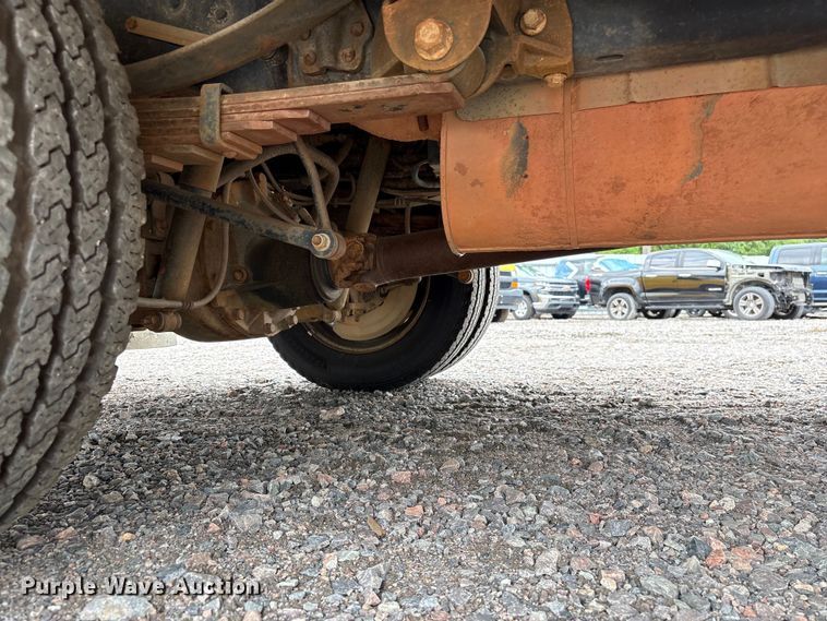 image for item YA3108 2014 Ford F450 Super Duty bucket truck