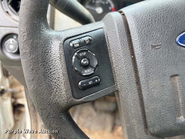 image for item YA3108 2014 Ford F450 Super Duty bucket truck