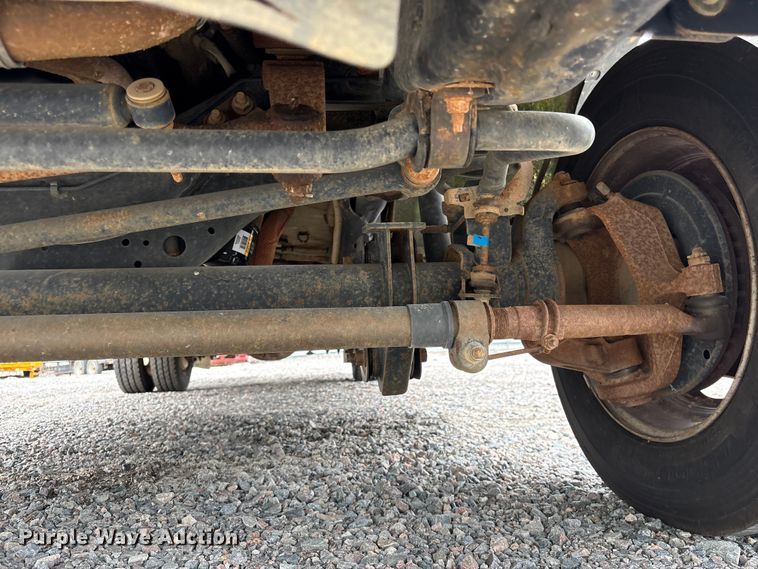 image for item YA3108 2014 Ford F450 Super Duty bucket truck