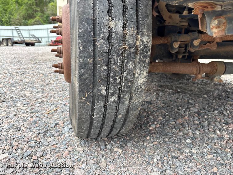 image for item YA3108 2014 Ford F450 Super Duty bucket truck