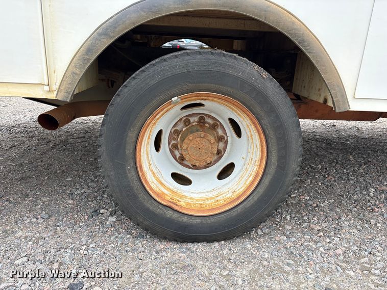 image for item YA3108 2014 Ford F450 Super Duty bucket truck