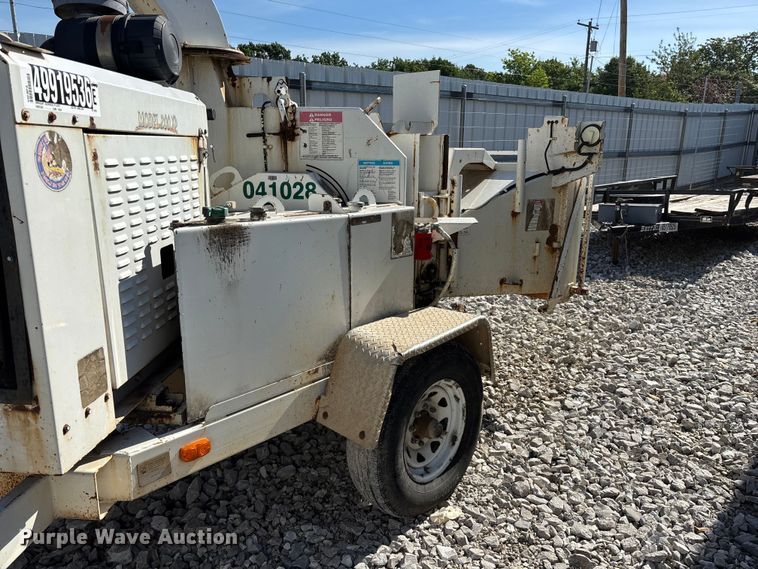 image for item YA3244 2010 Bandit 200XP wood chipper
