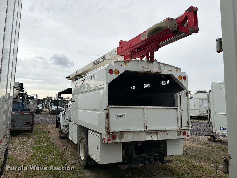 image for item YA3246 2015 Ford F750 Super Duty forestry bucket truck