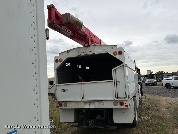 image for item YA3246 2015 Ford F750 Super Duty forestry bucket truck