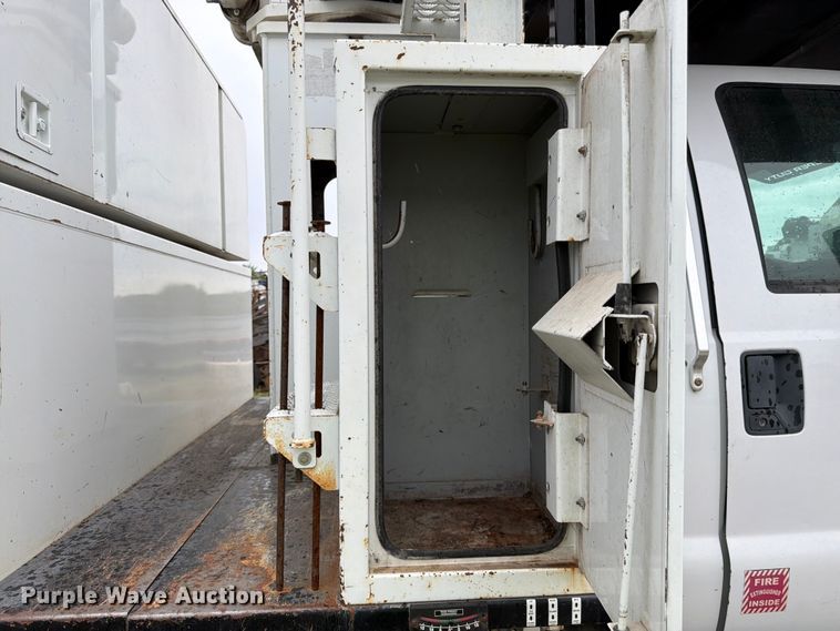 image for item YA3246 2015 Ford F750 Super Duty forestry bucket truck