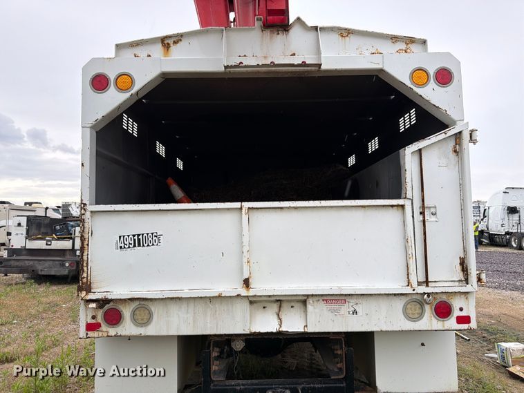 image for item YA3246 2015 Ford F750 Super Duty forestry bucket truck