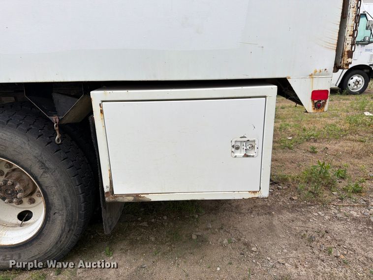 image for item YA3246 2015 Ford F750 Super Duty forestry bucket truck