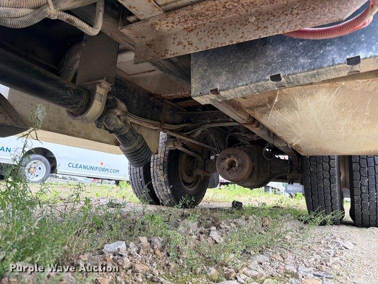 image for item YA3246 2015 Ford F750 Super Duty forestry bucket truck