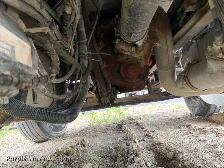 image for item YA3246 2015 Ford F750 Super Duty forestry bucket truck