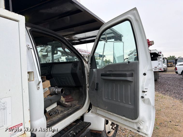 image for item YA3246 2015 Ford F750 Super Duty forestry bucket truck