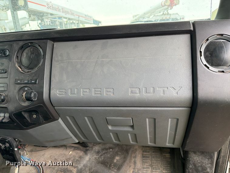 image for item YA3246 2015 Ford F750 Super Duty forestry bucket truck