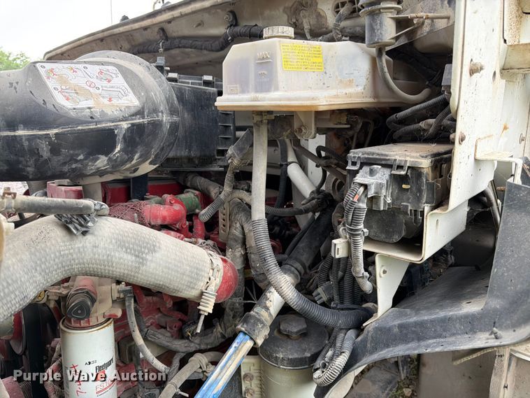 image for item YA3246 2015 Ford F750 Super Duty forestry bucket truck