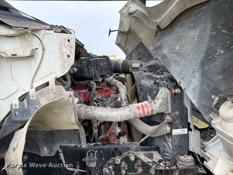image for item YA3246 2015 Ford F750 Super Duty forestry bucket truck