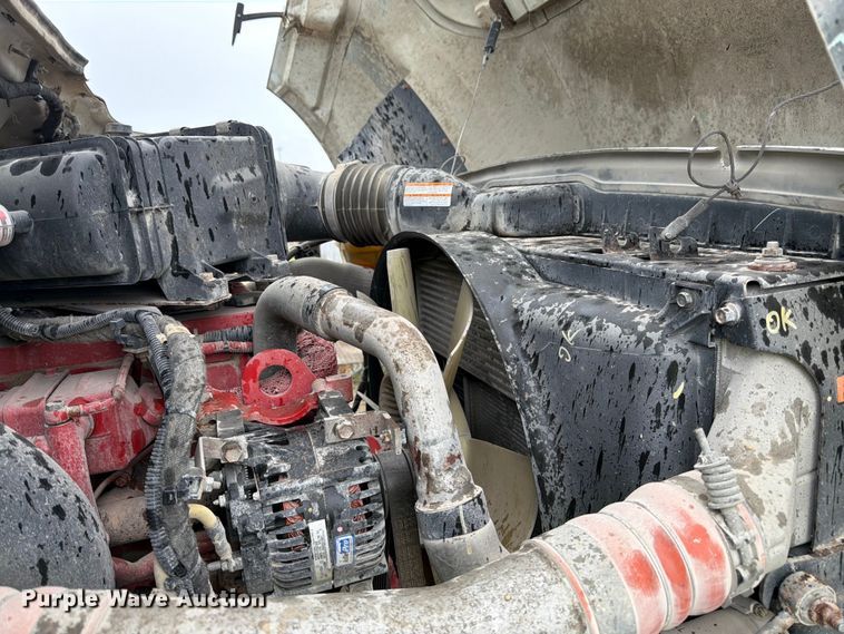 image for item YA3246 2015 Ford F750 Super Duty forestry bucket truck