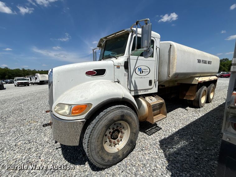 image for item YA3269 2008 Peterbilt 340 tank truck