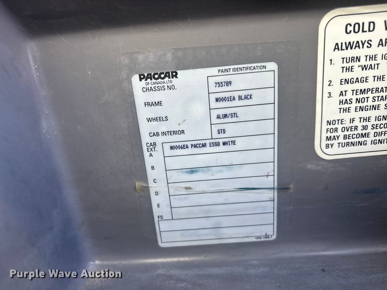 image for item YA3269 2008 Peterbilt 340 tank truck