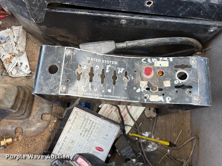 image for item YA3269 2008 Peterbilt 340 tank truck