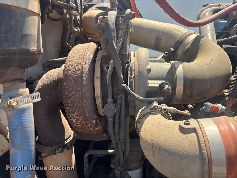image for item YA3269 2008 Peterbilt 340 tank truck
