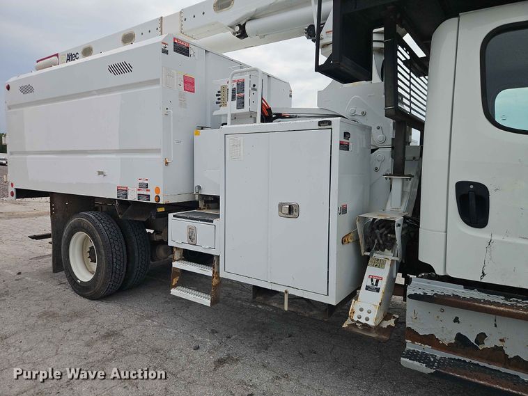 image for item YA3291 2016 Freightliner Business Class M2 forestry bucket truck