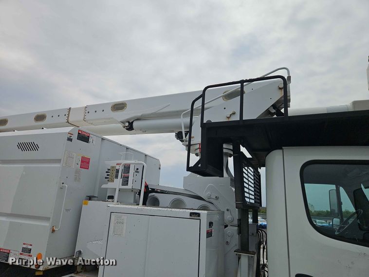 image for item YA3291 2016 Freightliner Business Class M2 forestry bucket truck