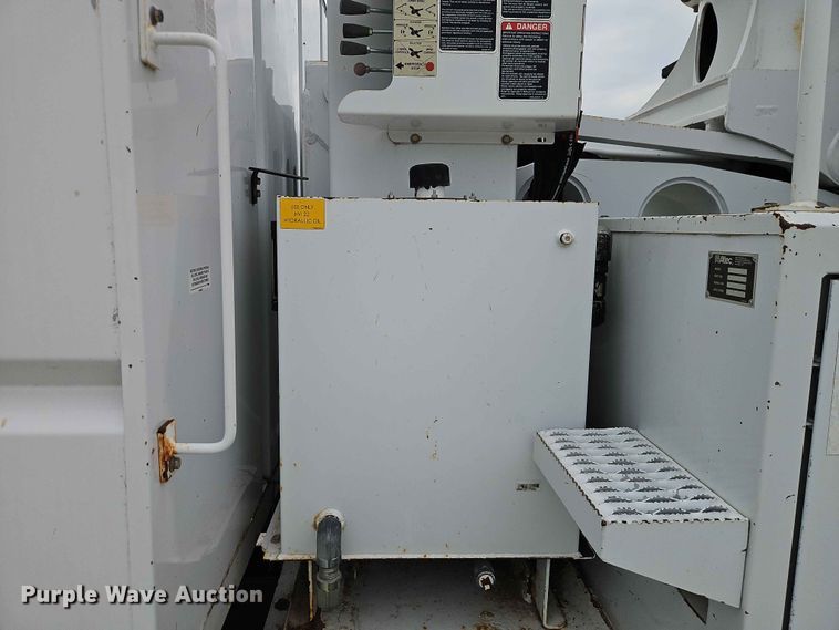 image for item YA3291 2016 Freightliner Business Class M2 forestry bucket truck