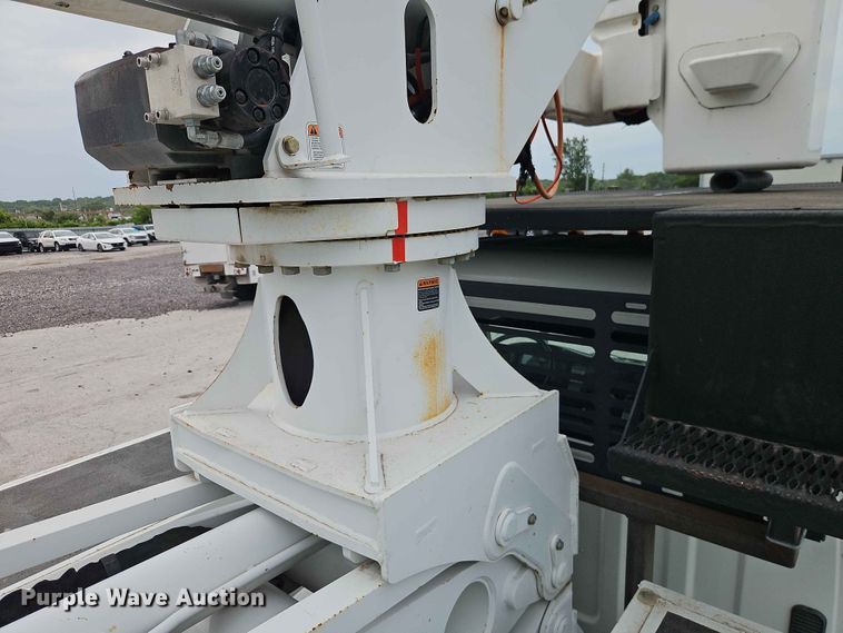 image for item YA3291 2016 Freightliner Business Class M2 forestry bucket truck