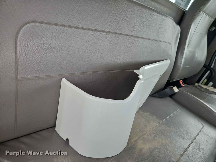 image for item YA3291 2016 Freightliner Business Class M2 forestry bucket truck
