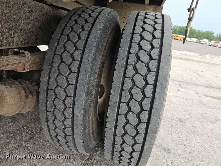 image for item YA3291 2016 Freightliner Business Class M2 forestry bucket truck