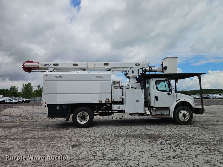 image for item YA3292 2016 Freightliner Business Class M2 forestry bucket truck