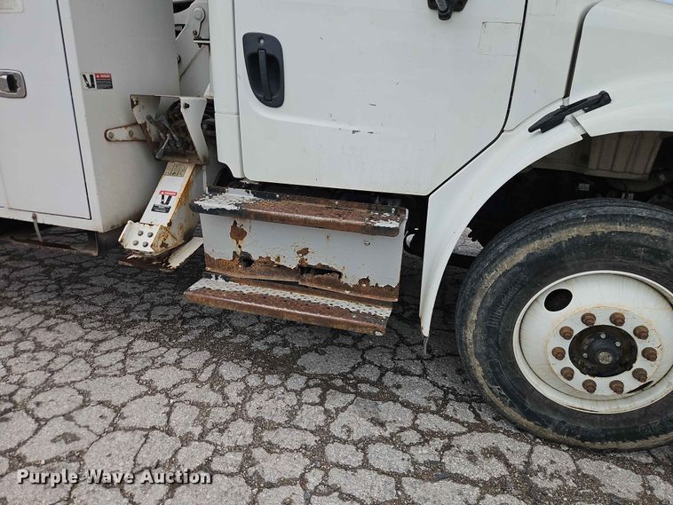 image for item YA3292 2016 Freightliner Business Class M2 forestry bucket truck