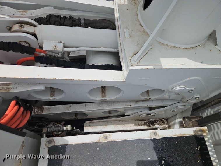 image for item YA3292 2016 Freightliner Business Class M2 forestry bucket truck