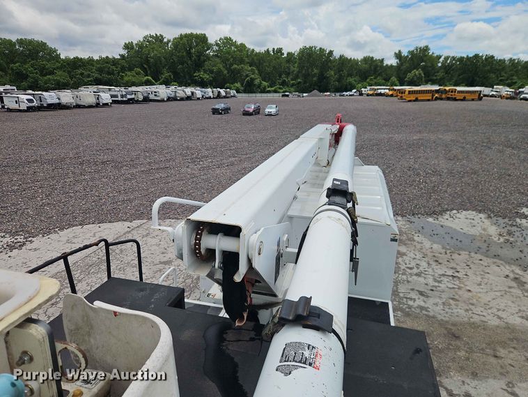 image for item YA3292 2016 Freightliner Business Class M2 forestry bucket truck